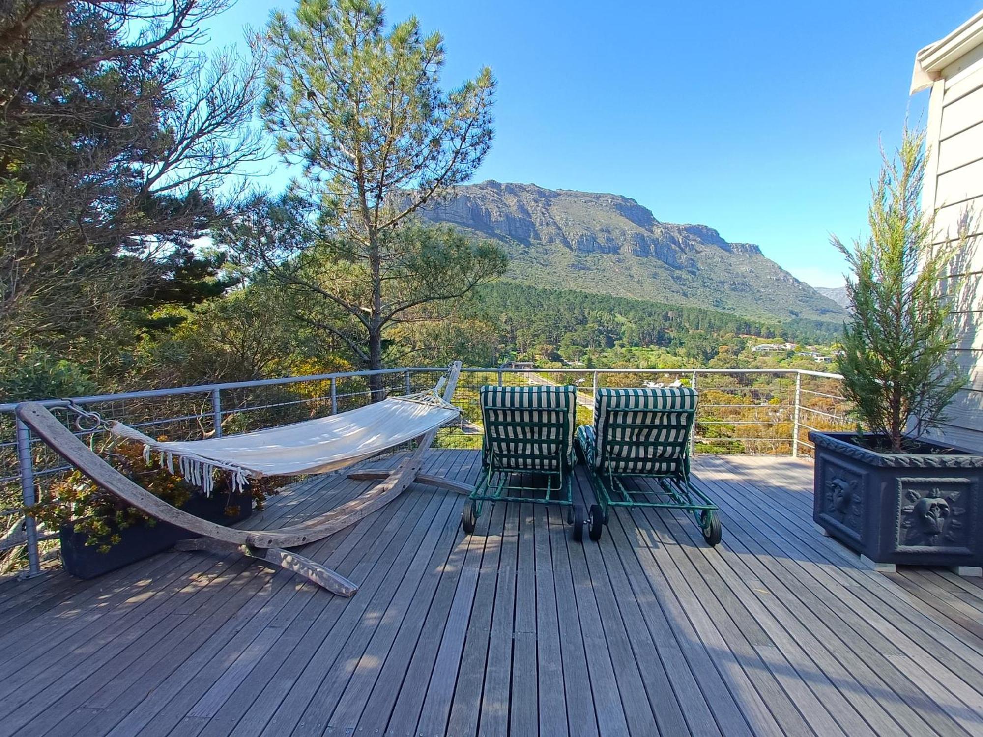 Mount Rhodes Guesthouse, Three Separate Units, Please Select Either Three Bedroom, Two And A Half Bedroom Or One Bedroom Kaapstad Kamer foto